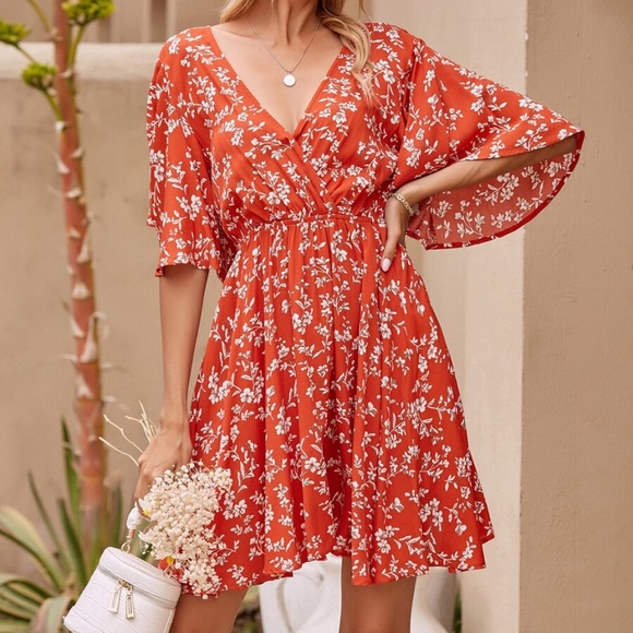 Gypsy Boho Red Surplice Floral Open Back dress - Picture 4 of 5